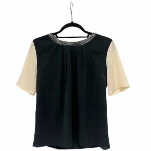 Greylin Short Sleeve Crepe Blouse Metallic Thread Collar, Keyhole Back (M)